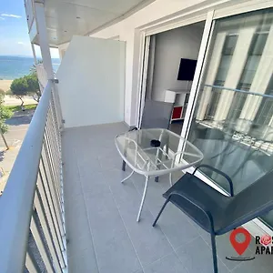 https://roses-apartments-estudio-1.catalonia-hotels.com